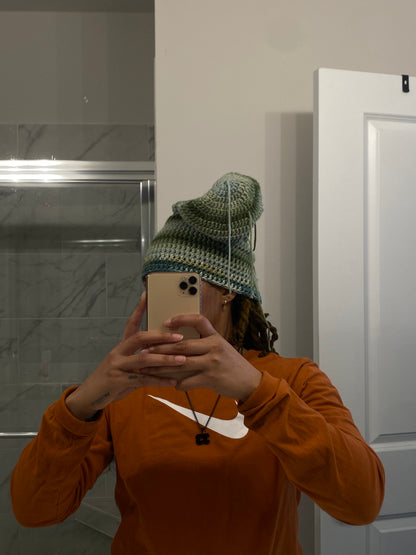 SLOUCH BEANIE