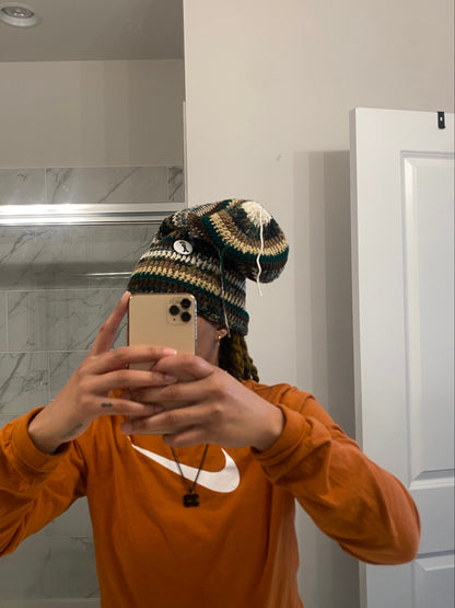 SLOUCH BEANIE